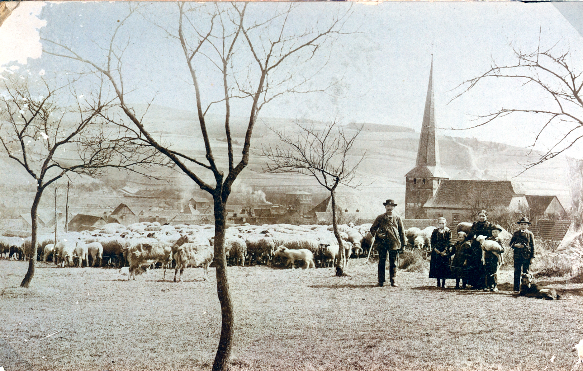 Schäfer Martin Greb mit Familie um 1916